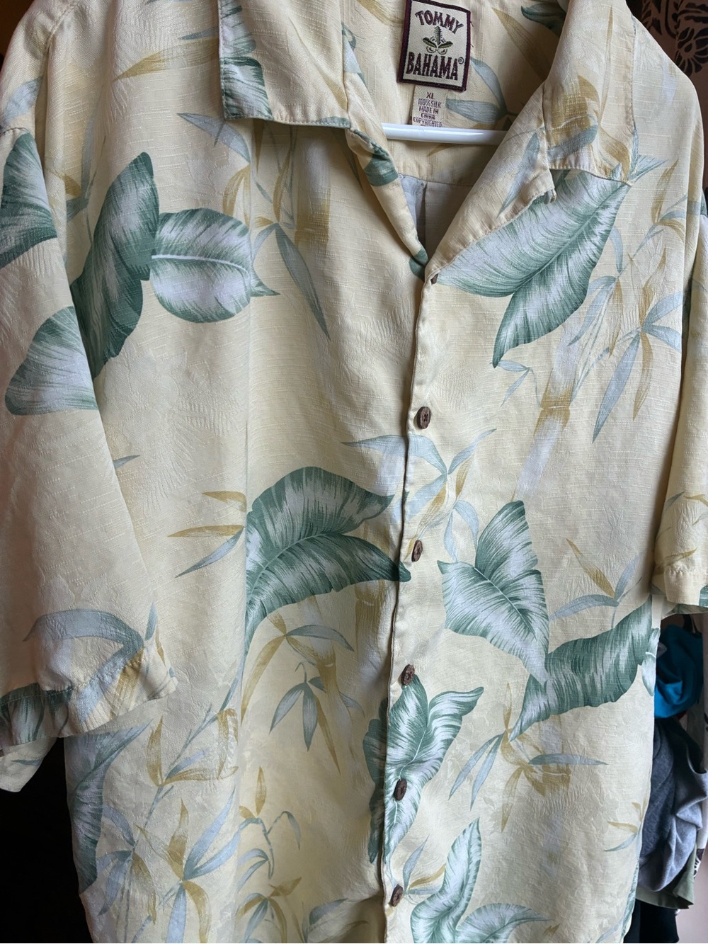 Tommy Bahama Hawaiian Leaf Print Short-Sleeve Shirt 100% silk